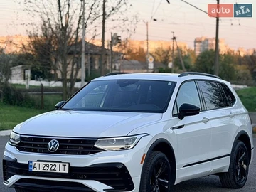 Авто Volkswagen Tiguan 2024 № 8777415
