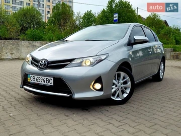 Авто Toyota Auris 2013 № 8777711