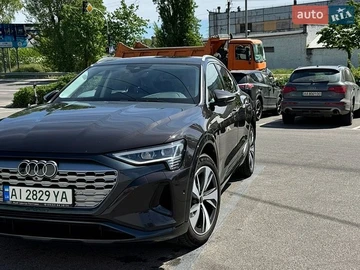 Авто Audi Q8 E-Tron 2023 № 8778134