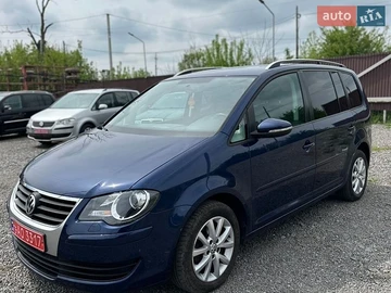 Авто Volkswagen Touran 2009 № 8779221