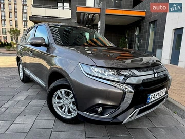 Авто Mitsubishi Outlander 2023 № 8779451