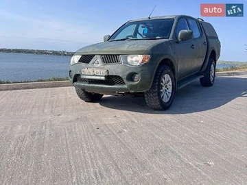 Авто Mitsubishi L 200 2008 № 8779645