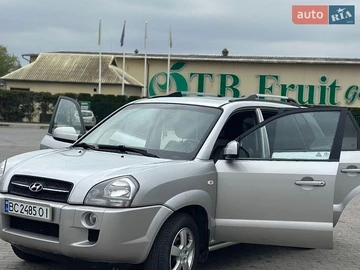 Авто Hyundai Tucson 2007 № 8779680