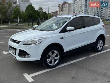 Авто Ford Kuga 2015 № 8779911