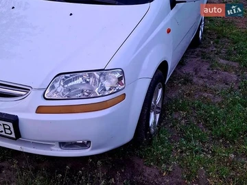 Авто Chevrolet Aveo 2005 № 8780309
