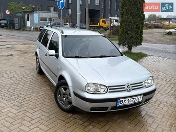 Авто Volkswagen Golf 2000 № 8780777