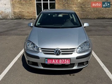 Авто Volkswagen Golf 2004 № 8780852