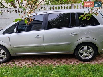 Авто Opel Zafira 2009 № 8780959