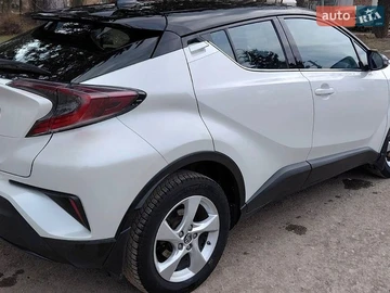 Авто Toyota C-Hr 2017 № 8781310