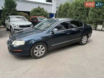 Авто Volkswagen Passat 2005 № 8781441