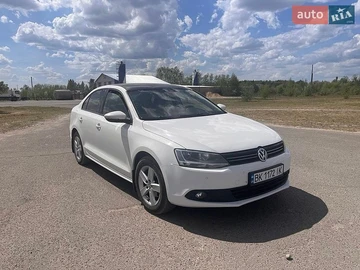 Авто Volkswagen Jetta 2012 № 8781459