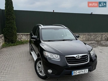 Авто Hyundai Santa Fe 2011 № 8781933