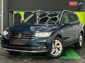 Авто Volkswagen Tiguan 2021 № 8782064