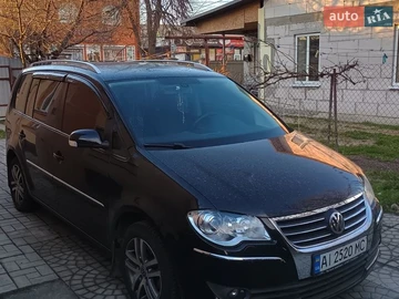 Авто Volkswagen Touran 2007 № 8782282