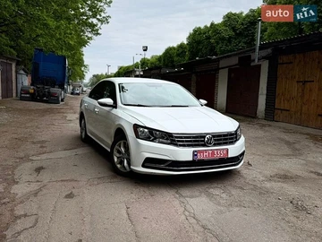 Авто Volkswagen Passat 2018 № 8782307