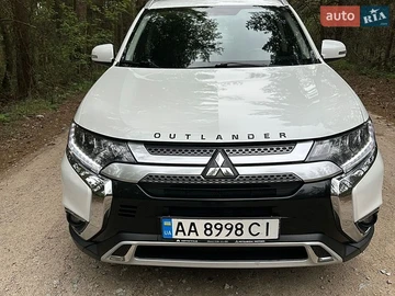 Авто Mitsubishi Outlander 2015 № 8782476