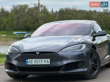 Авто Tesla Model S 2018 № 8782503