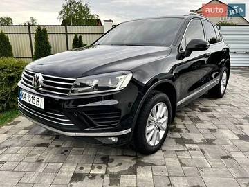 Авто Volkswagen Touareg 2016 № 8782504