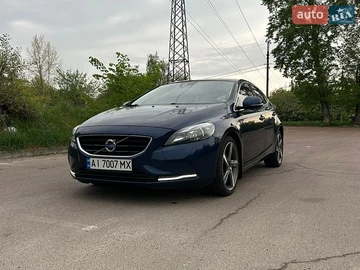 Авто Volvo V40 2015 № 8783107