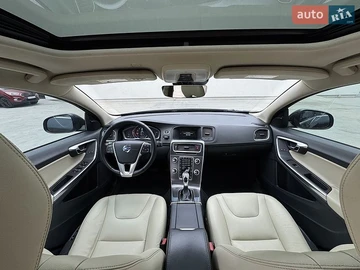 Авто Volvo S60 2016 № 8783108