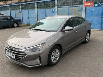 Авто Hyundai Elantra 2020 № 8783118