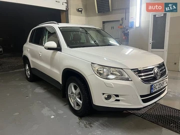 Авто Volkswagen Tiguan 2011 № 8783120