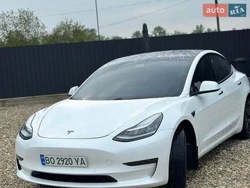 Авто Tesla Model 3 2019 № 8783142
