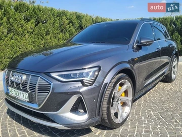 Авто Audi E-Tron S 2022 № 8783311
