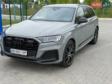 Авто Audi Q7 2021 № 8783314