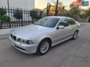 Авто BMW 5 Series 2002 № 8783465