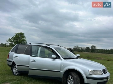 Авто Volkswagen Passat 1999 № 8783906