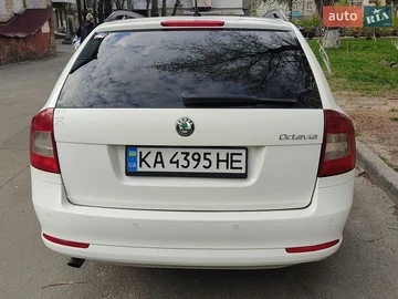 Авто Skoda Octavia 2012 № 8784282
