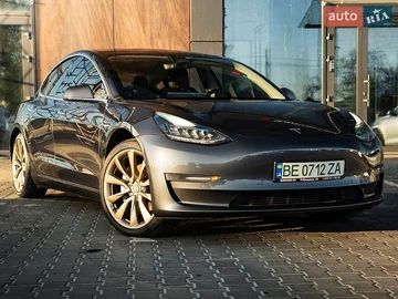 Авто Tesla Model 3 2018 № 8784707