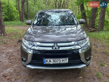 Авто Mitsubishi Outlander 2017 № 8785094