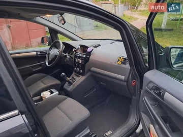 Авто Opel Zafira 2010 № 8785489