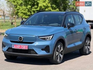 Авто Volvo Xc40 2023 № 8785761