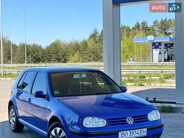 Авто Volkswagen Golf 2000 № 8785940