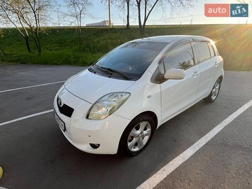 Авто Toyota Yaris 2007 № 8785989