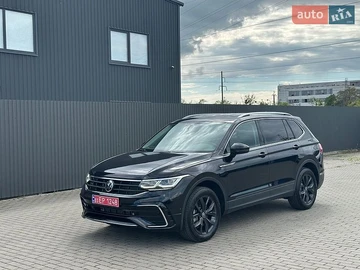 Авто Volkswagen Tiguan 2024 № 8786565