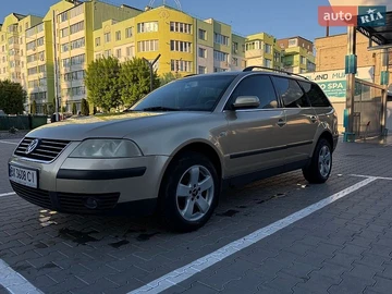 Авто Volkswagen Passat 2001 № 8786774