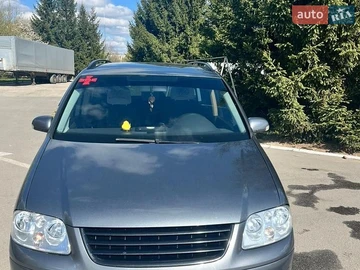 Авто Volkswagen Touran 2004 № 8786791