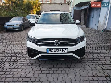 Авто Volkswagen Tiguan 2024 № 8787077