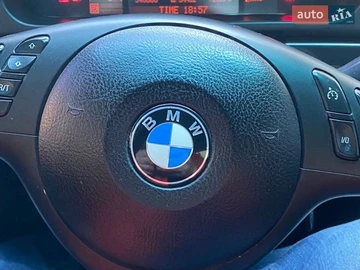 Авто BMW 5 Series 2003 № 8787193