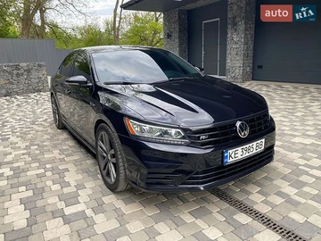 Авто Volkswagen Passat 2017 № 8787405
