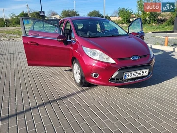 Авто Ford Fiesta 2012 № 8787505