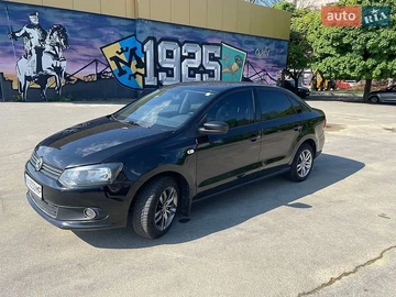 Авто Volkswagen Polo 2013 № 8787516