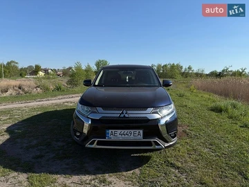 Авто Mitsubishi Outlander 2019 № 8787658