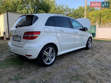 Авто Mercedes B-Class 2010 № 8787901