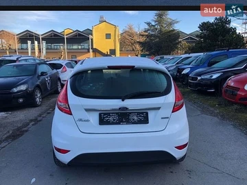 Авто Ford Fiesta 2012 № 8788076