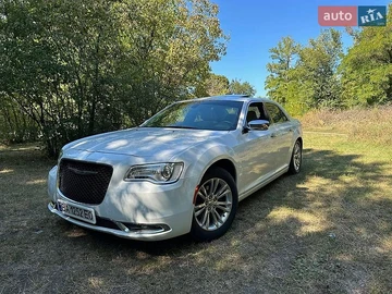 Авто Chrysler 300C 2016 № 8788277